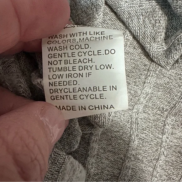 SHEIN Light Gray Ribbed Knit Sweatshirt - Picture 6 of 6